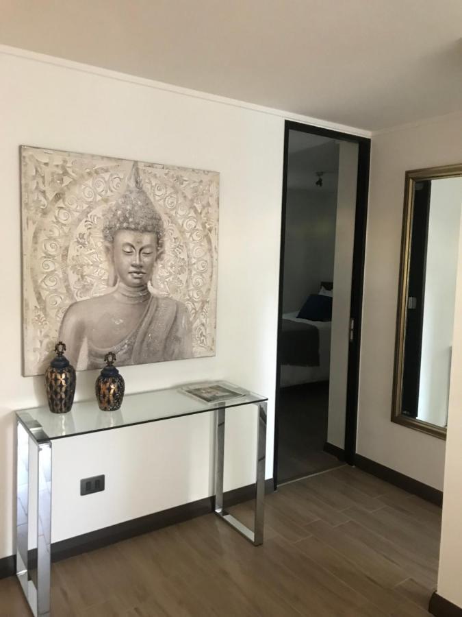 Apartamento 80 Metros , Costado Clinica Condes ,hasta 5 Personasn *